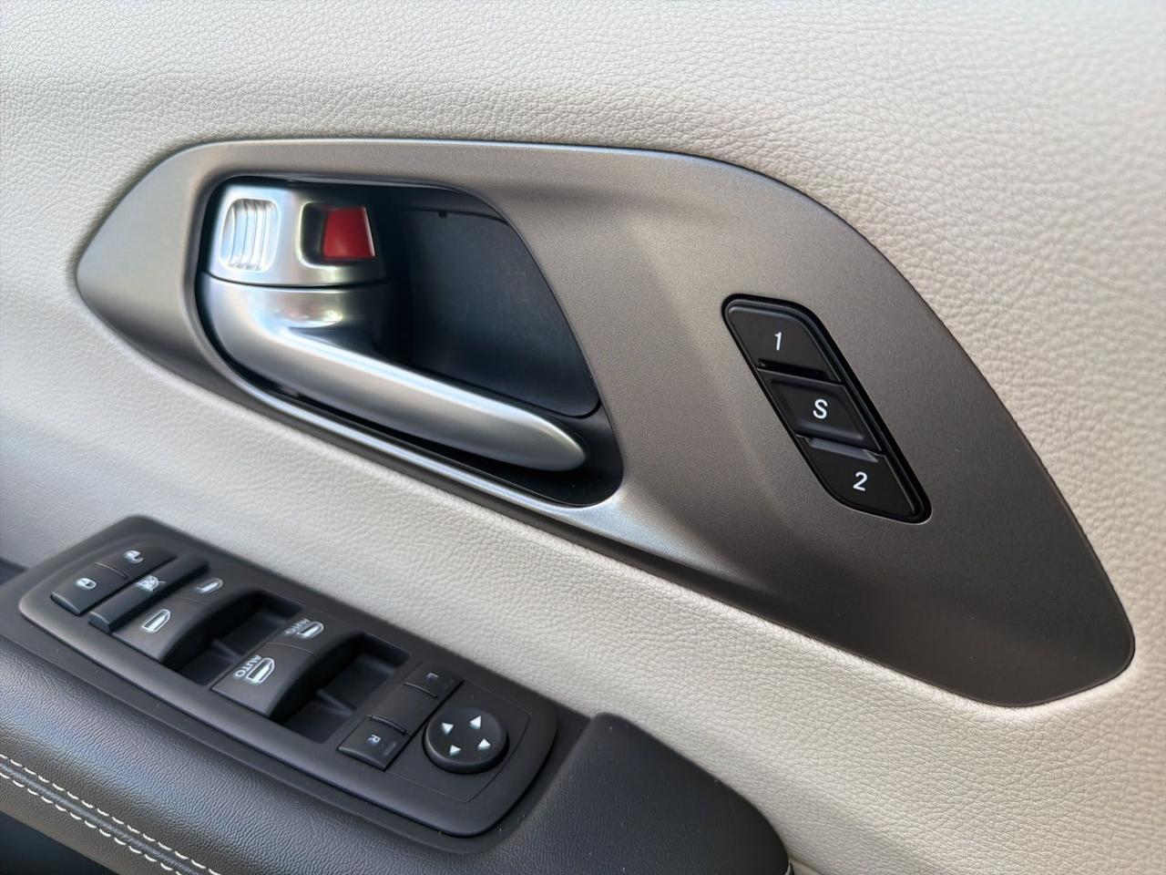 2024 Chrysler Pacifica Touring L Bend OR