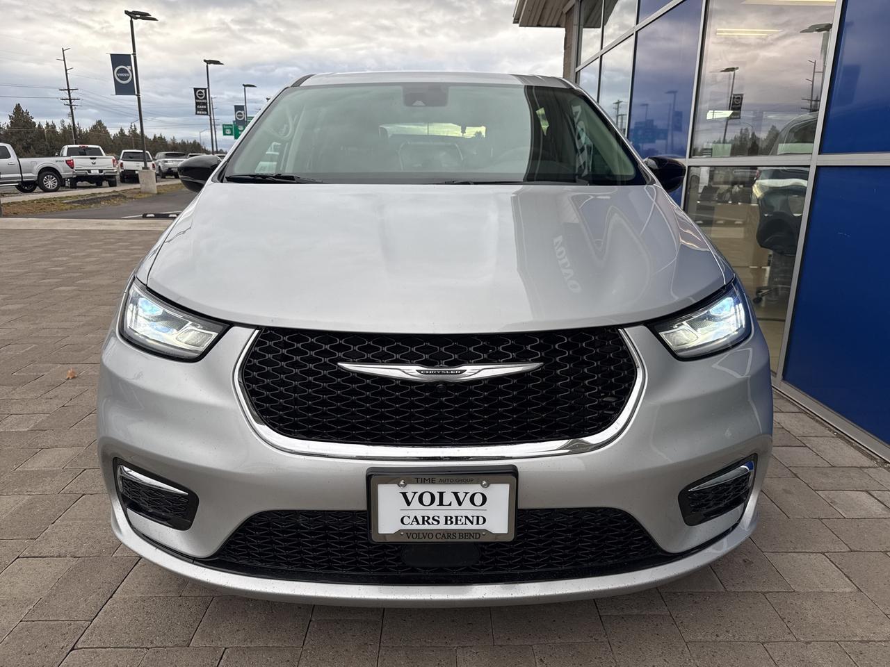 2024 Chrysler Pacifica Touring L Bend OR