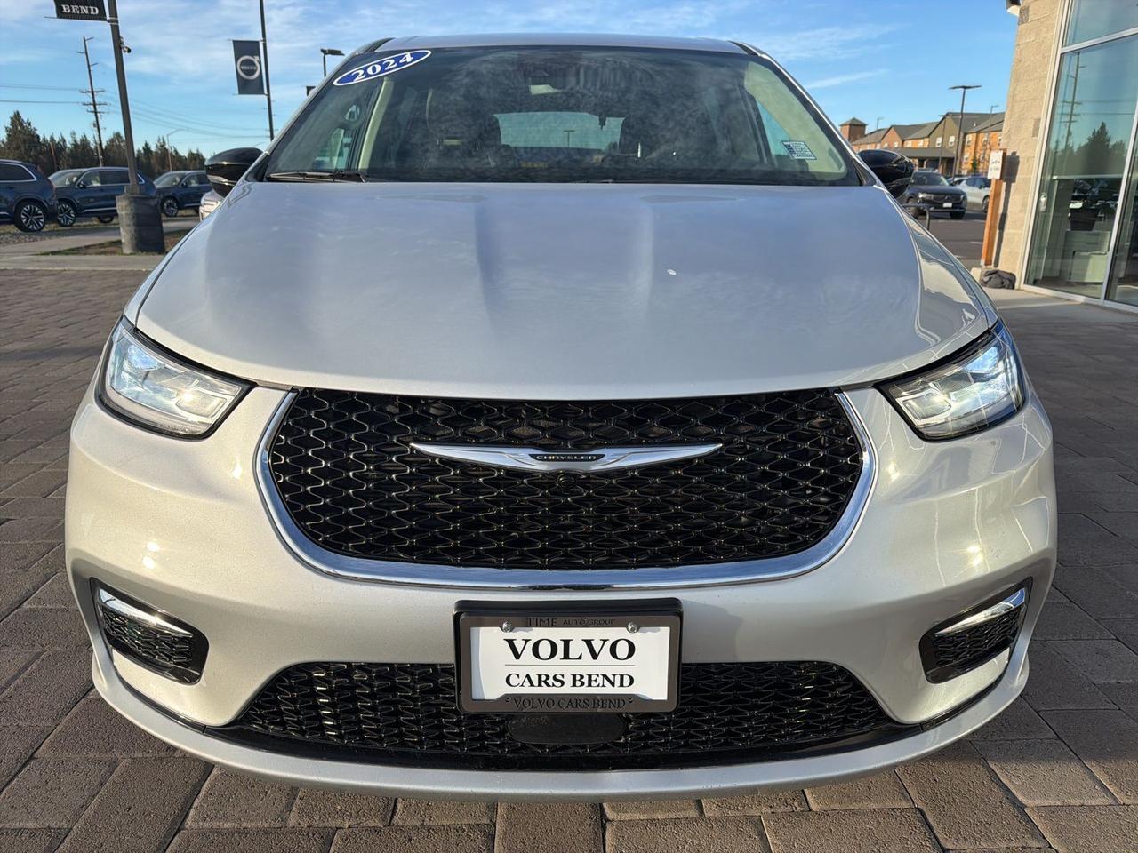 2024 Chrysler Pacifica Touring L Bend OR