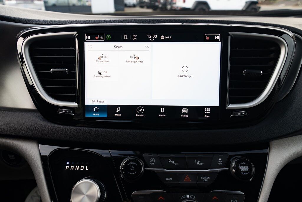 2024 Chrysler Pacifica Touring L Milwaukie OR