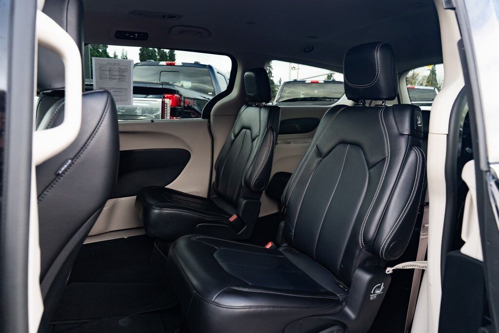 2024 Chrysler Pacifica Touring L Milwaukie OR