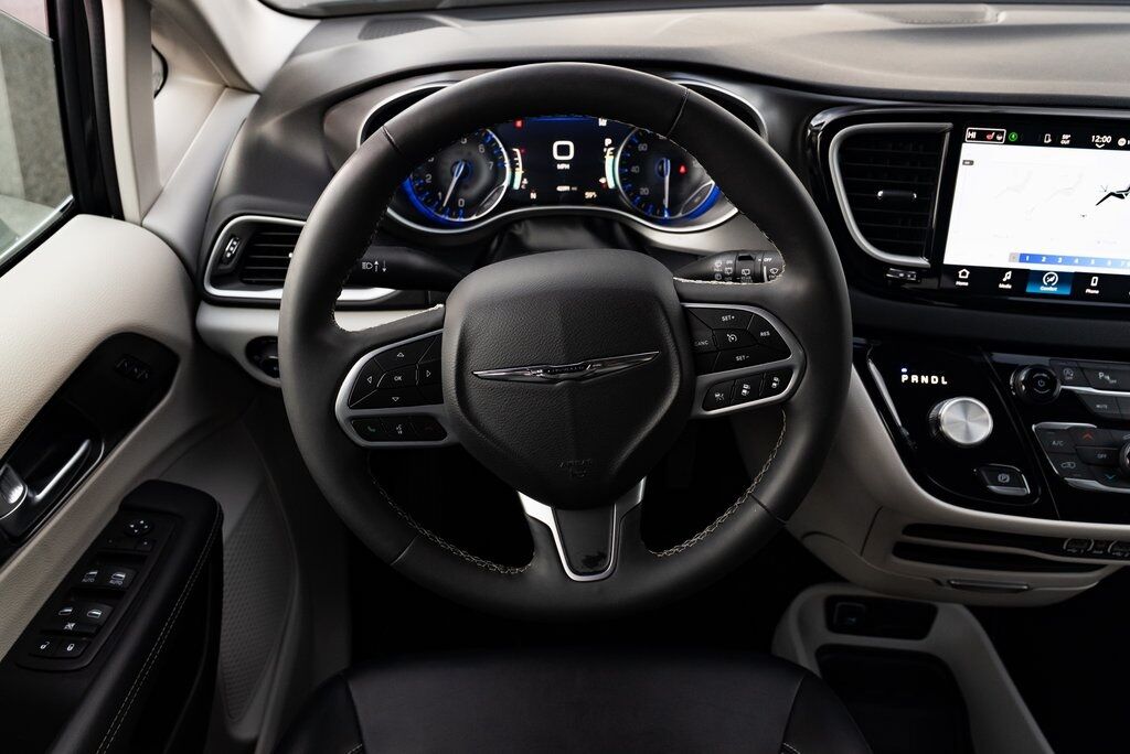 2024 Chrysler Pacifica Touring L Milwaukie OR