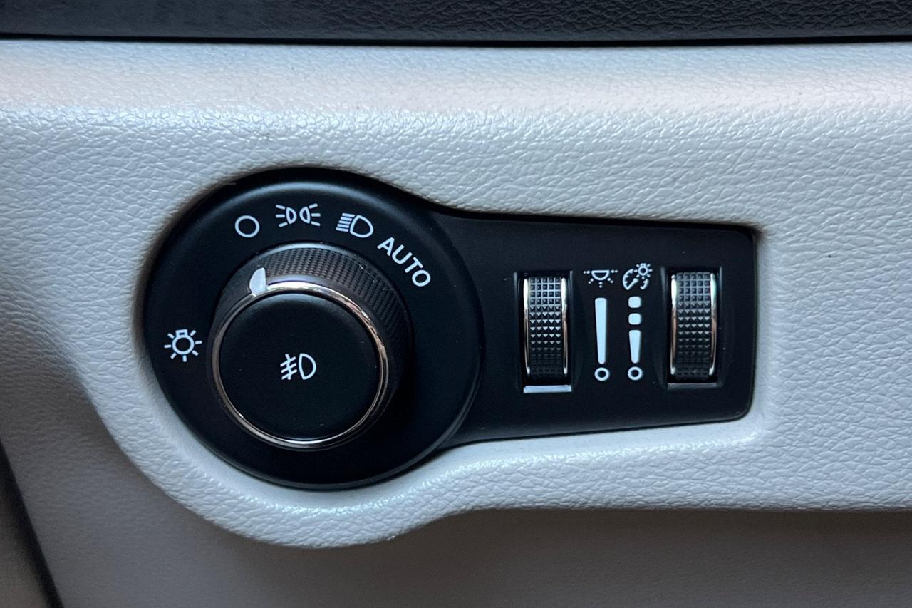 2024 Chrysler Pacifica Touring L Roseville CA