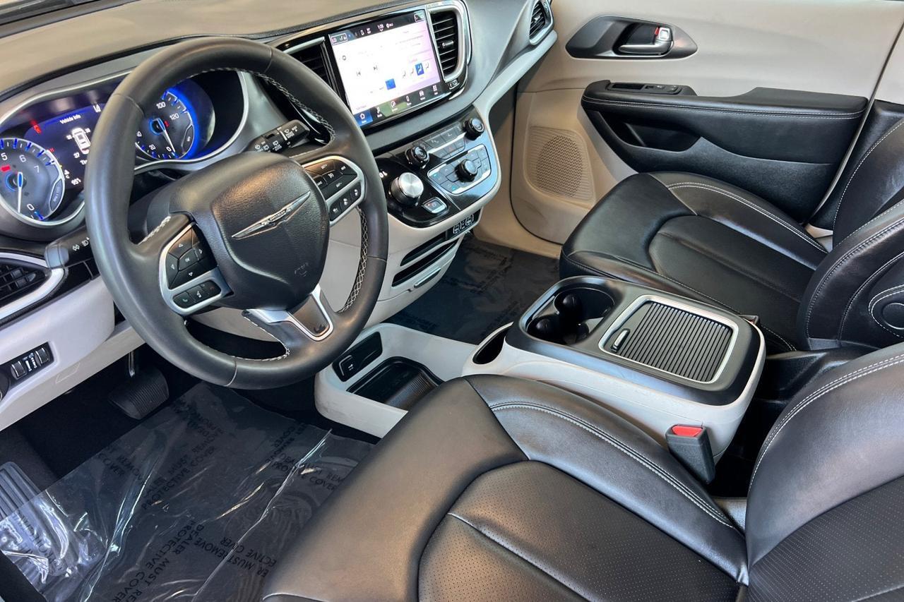 2024 Chrysler Pacifica Touring L Roseville CA