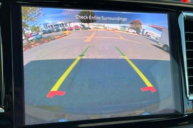 2024 Chrysler Pacifica Touring L Roseville CA