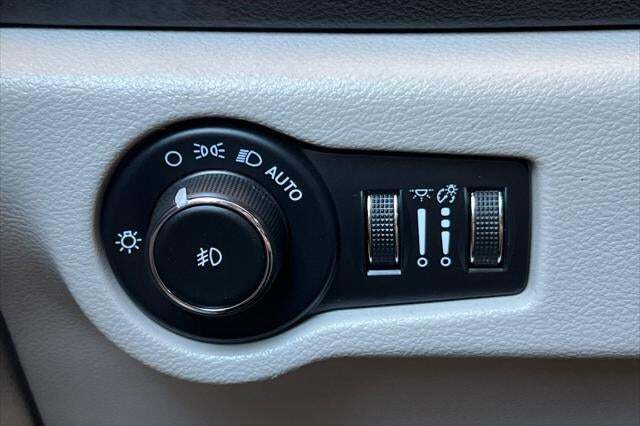 2024 Chrysler Pacifica Touring L Roseville CA