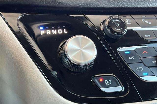 2024 Chrysler Pacifica Touring L Roseville CA