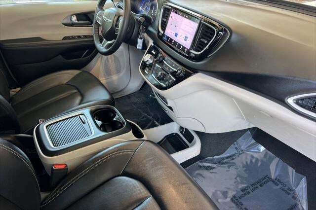 2024 Chrysler Pacifica Touring L Roseville CA