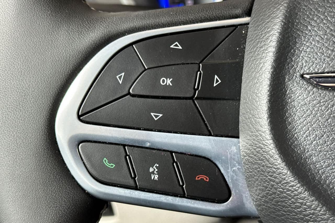 2024 Chrysler Pacifica Touring L Roseville CA