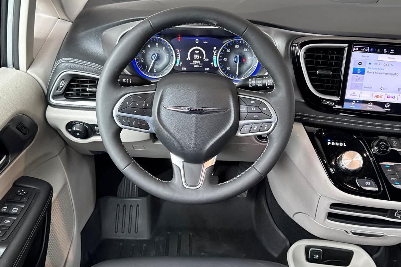 2024 Chrysler Pacifica Touring L Roseville CA
