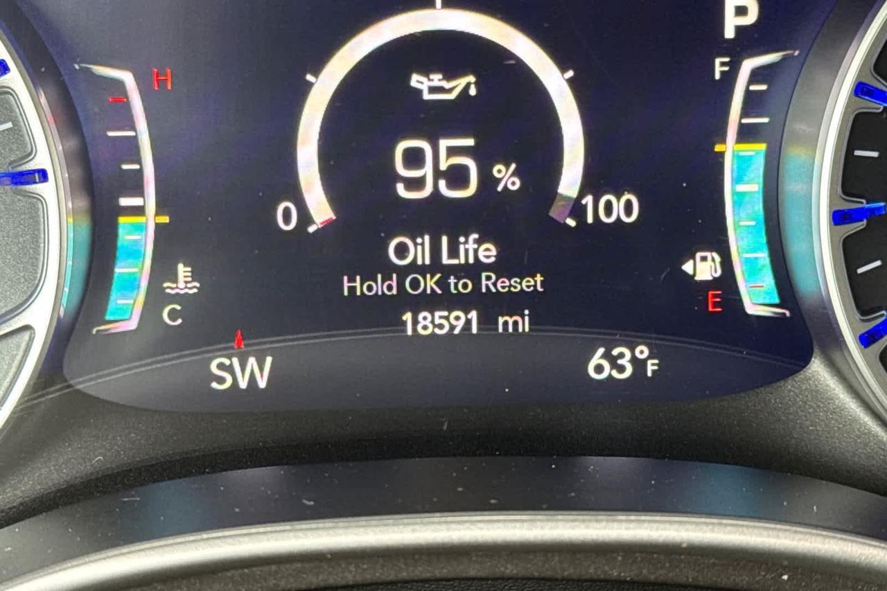 2024 Chrysler Pacifica Touring L Roseville CA