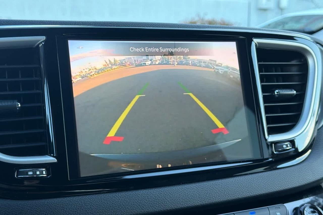 2024 Chrysler Pacifica Touring L Roseville CA