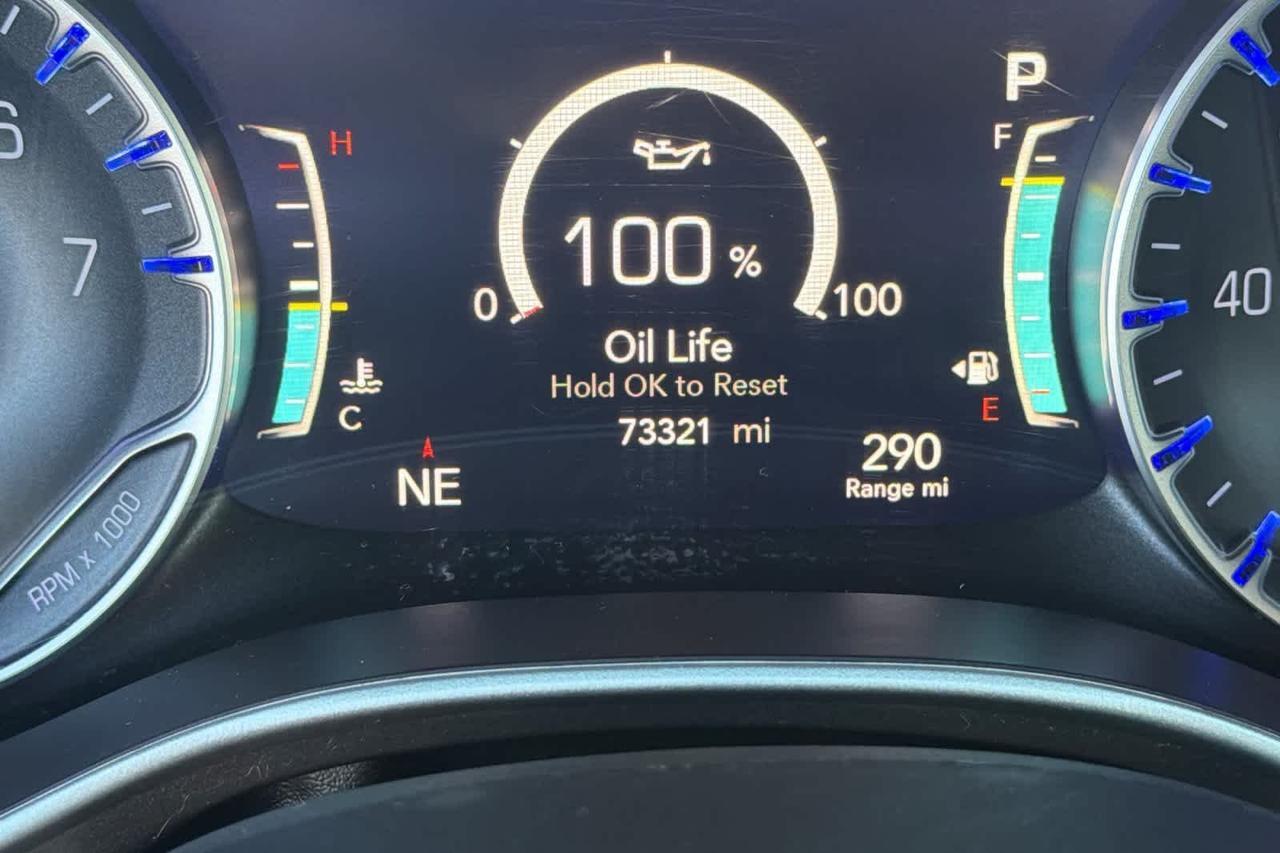2024 Chrysler Pacifica Touring L Roseville CA