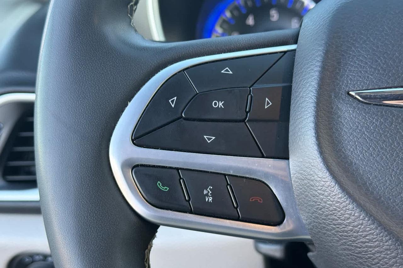 2024 Chrysler Pacifica Touring L Roseville CA