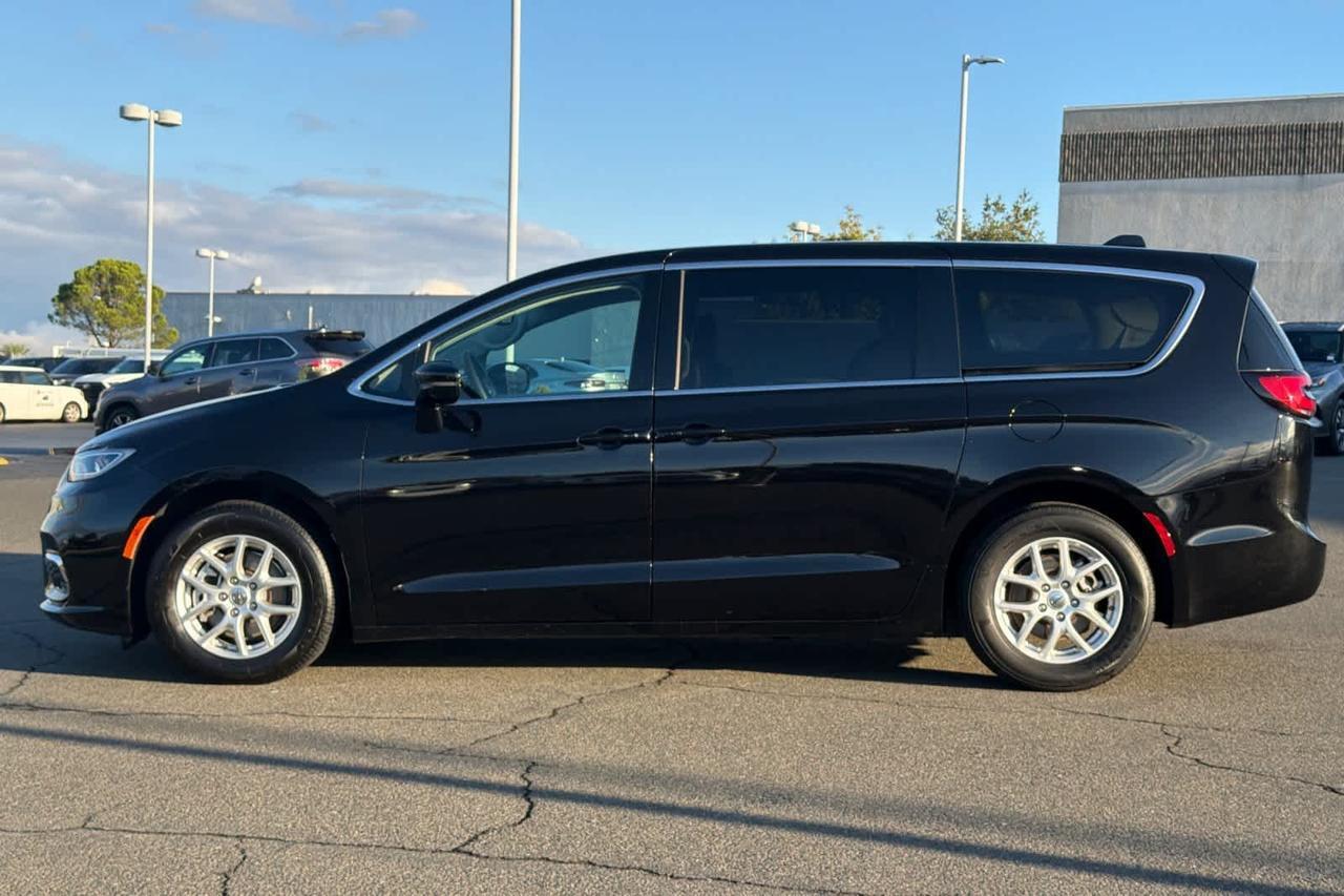 2024 Chrysler Pacifica Touring L Roseville CA