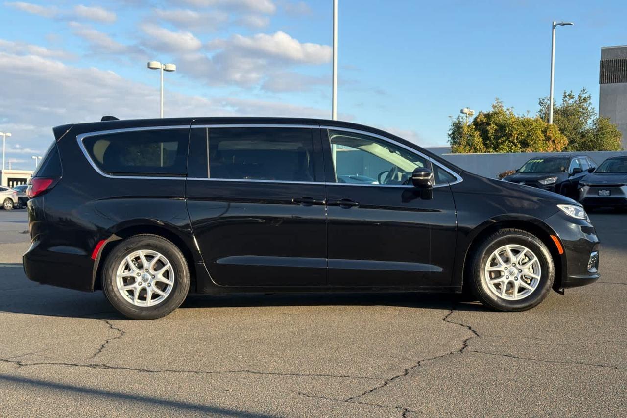 2024 Chrysler Pacifica Touring L Roseville CA
