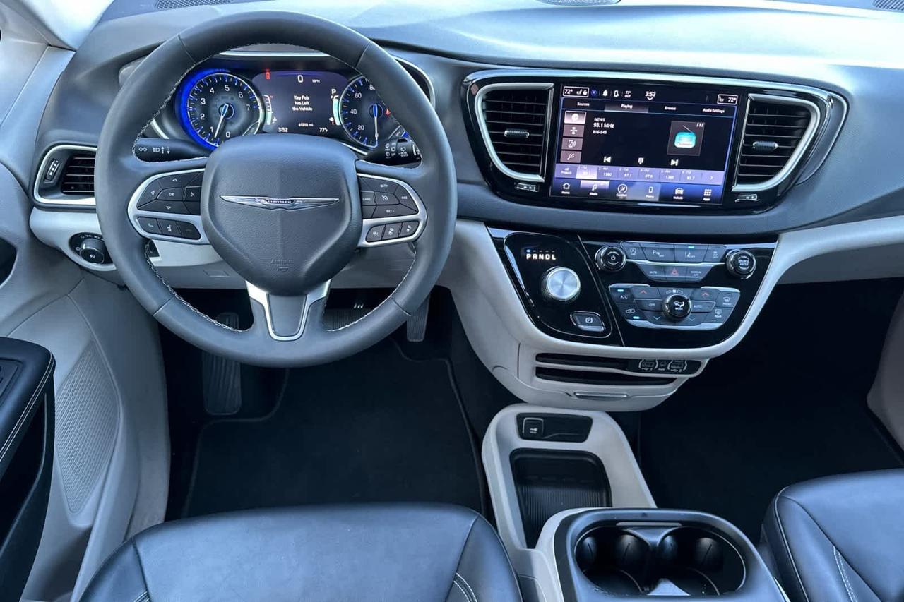 2024 Chrysler Pacifica Touring L Roseville CA