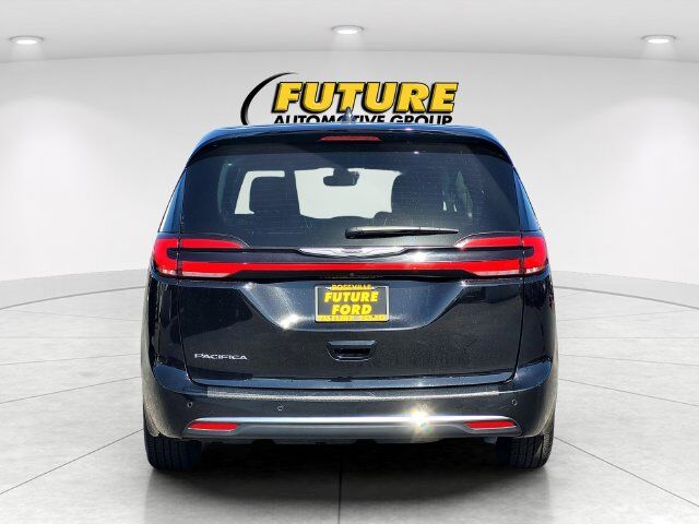 2024 Chrysler Pacifica Touring L Roseville CA