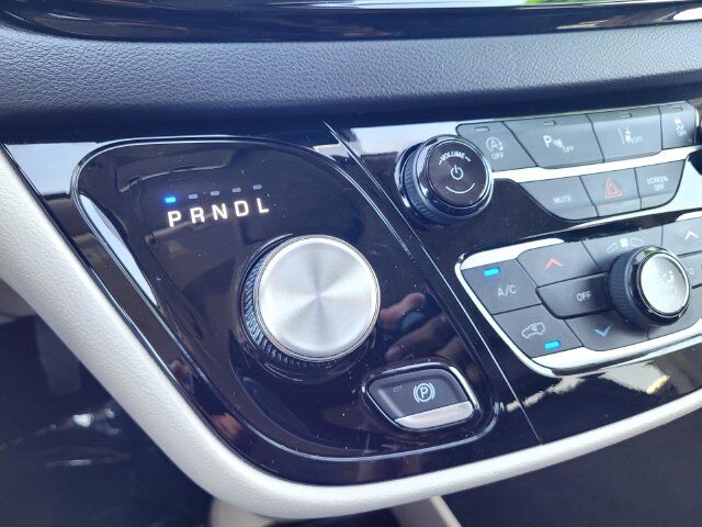 2024 Chrysler Pacifica Touring L Roseville CA
