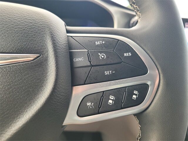 2024 Chrysler Pacifica Touring L Roseville CA