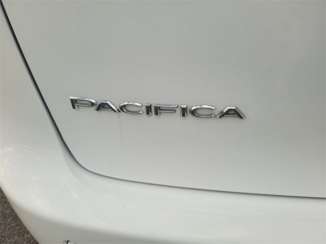 2024 Chrysler Pacifica Touring L Roseville CA