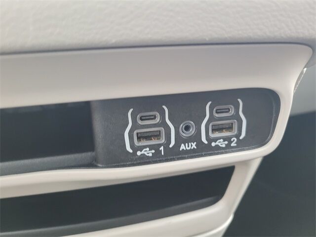 2024 Chrysler Pacifica Touring L Roseville CA