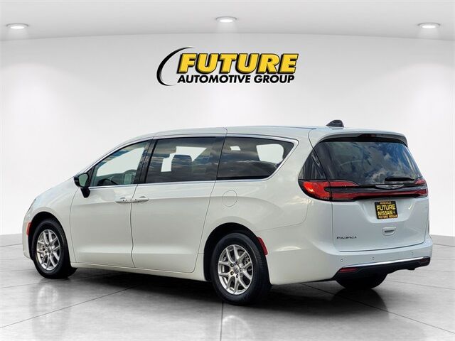 2024 Chrysler Pacifica Touring L Roseville CA