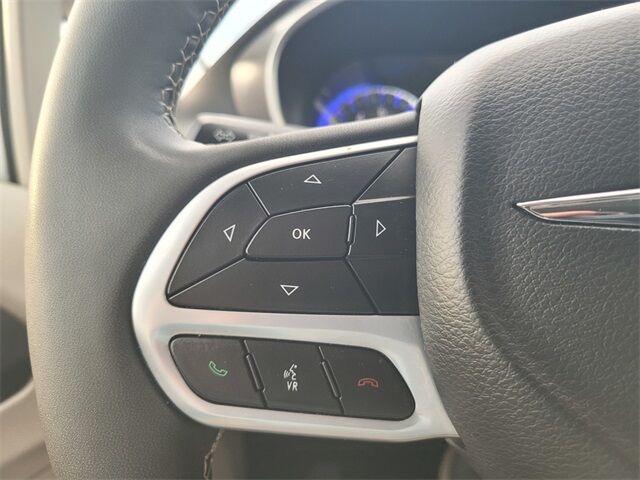 2024 Chrysler Pacifica Touring L Roseville CA