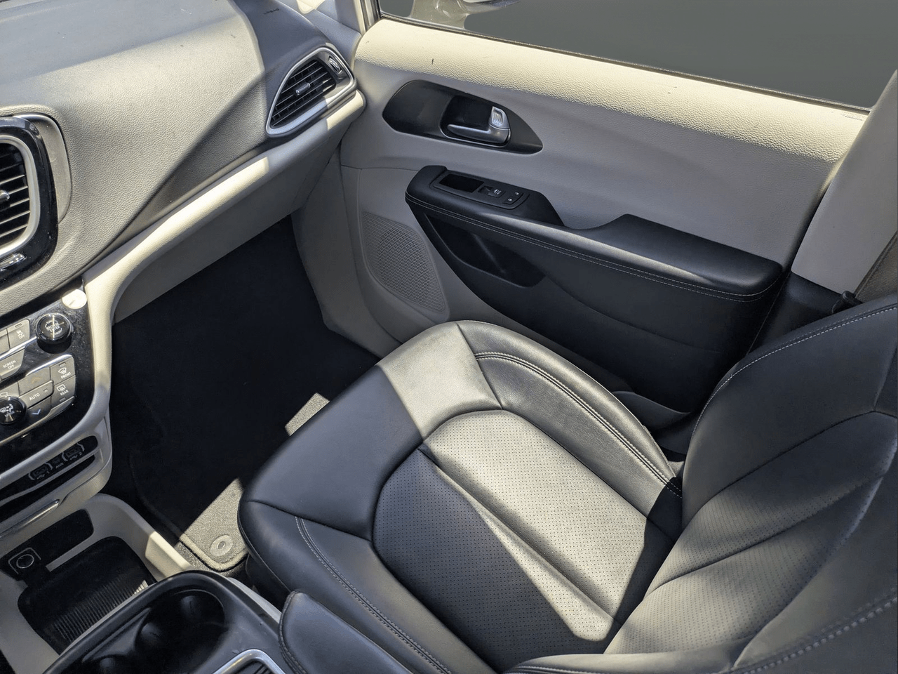 2024 Chrysler Pacifica Touring L Jacksonville FL