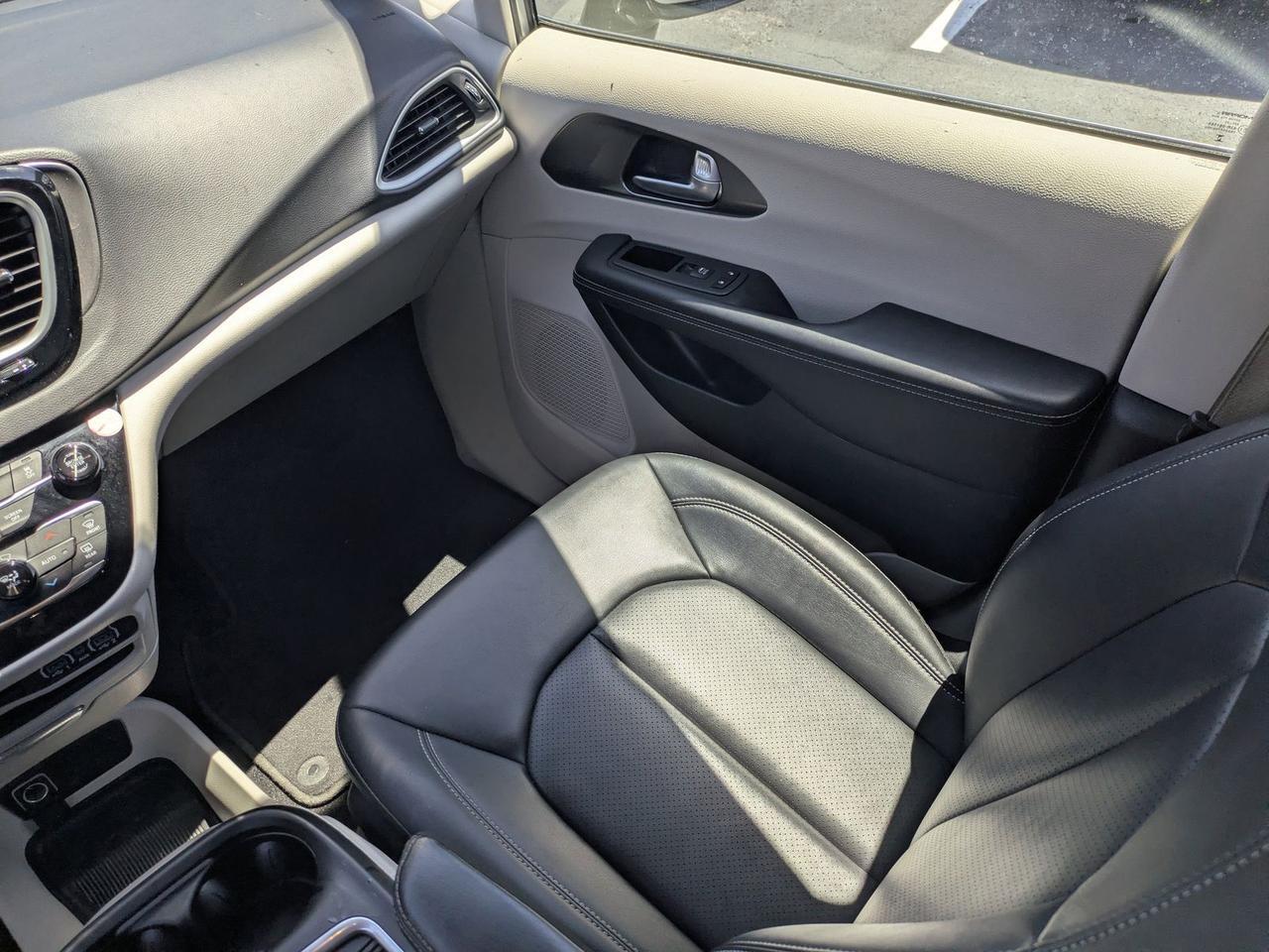 2024 Chrysler Pacifica Touring L Jacksonville FL