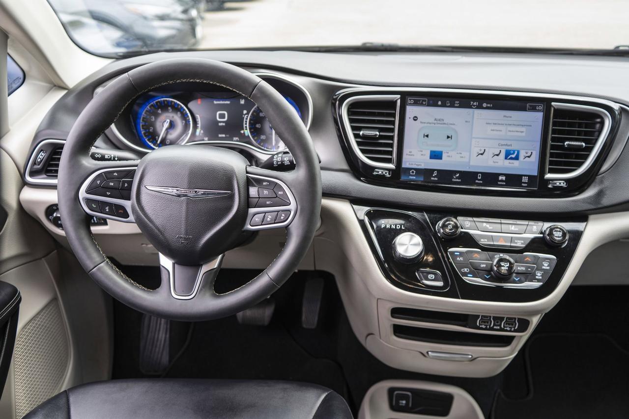 2024 Chrysler Pacifica Touring L San Antonio TX