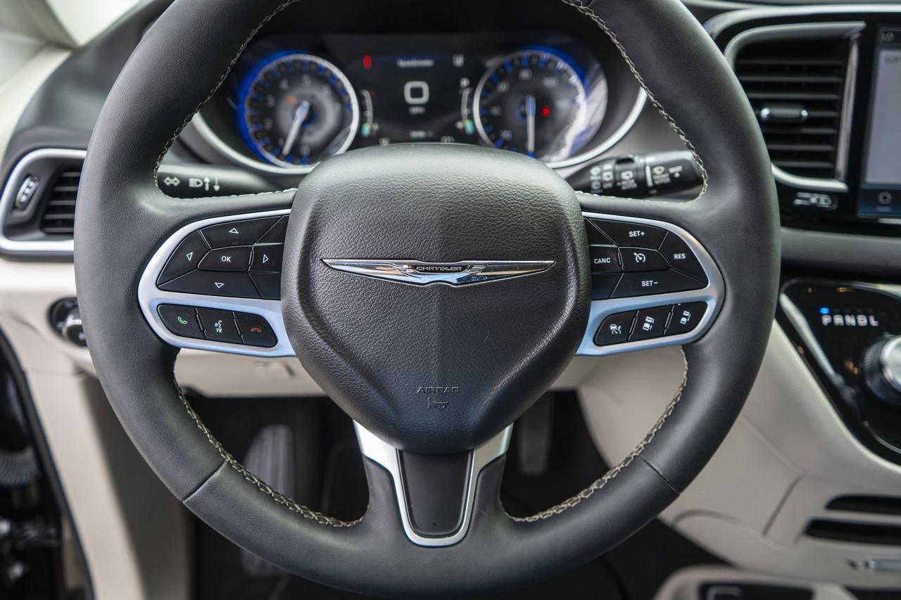 2024 Chrysler Pacifica Touring L San Antonio TX