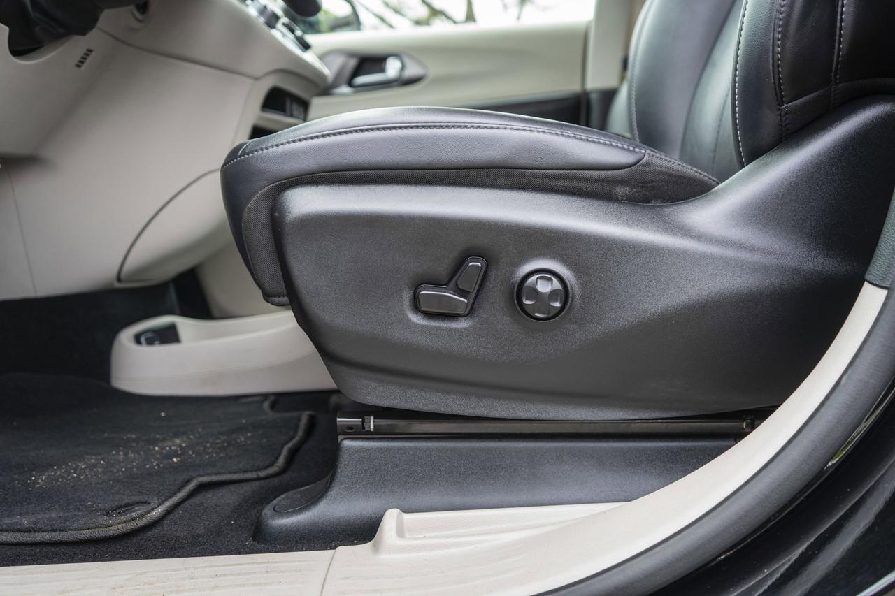 2024 Chrysler Pacifica Touring L San Antonio TX