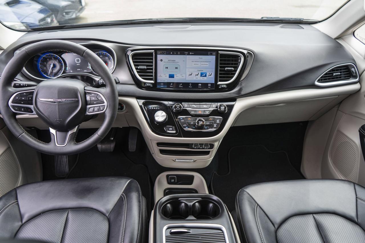 2024 Chrysler Pacifica Touring L San Antonio TX