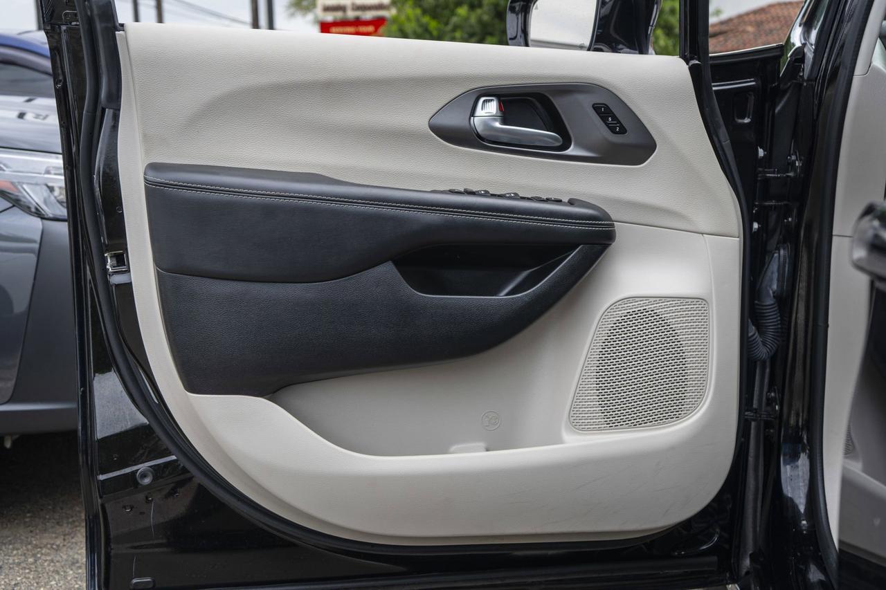 2024 Chrysler Pacifica Touring L San Antonio TX