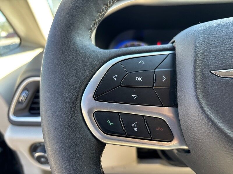 2024 Chrysler Pacifica Touring L Seffner FL