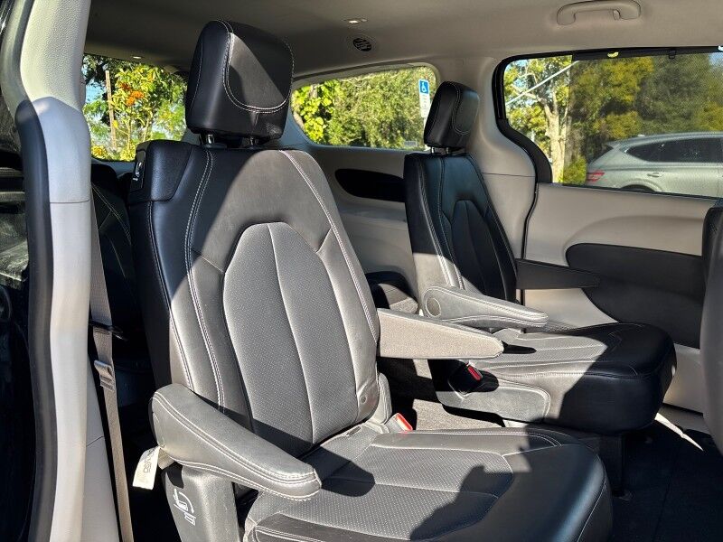 2024 Chrysler Pacifica Touring L Seffner FL