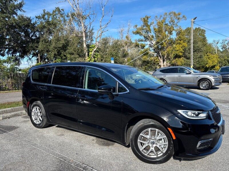 2024 Chrysler Pacifica Touring L Seffner FL