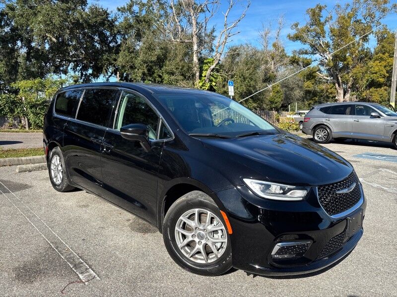 2024 Chrysler Pacifica Touring L Seffner FL