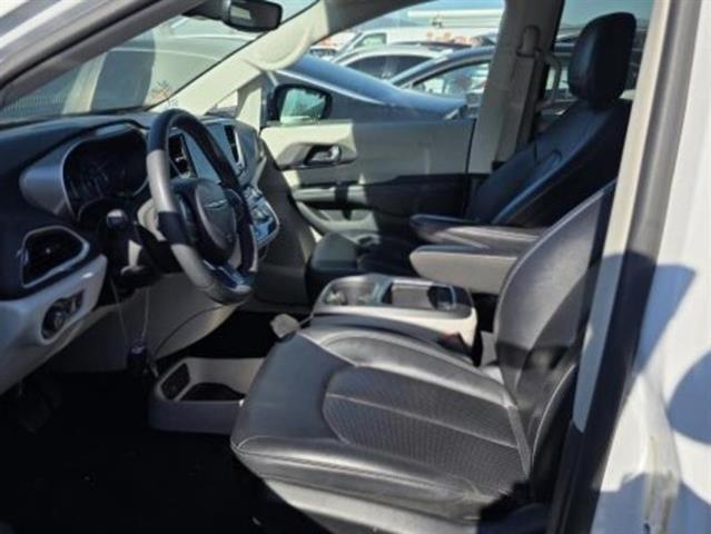 2024 Chrysler Pacifica Touring L Tucson AZ