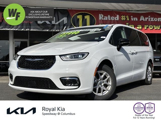 2024 Chrysler Pacifica Touring L