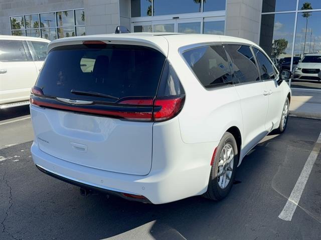 2024 Chrysler Pacifica Touring L Tucson AZ