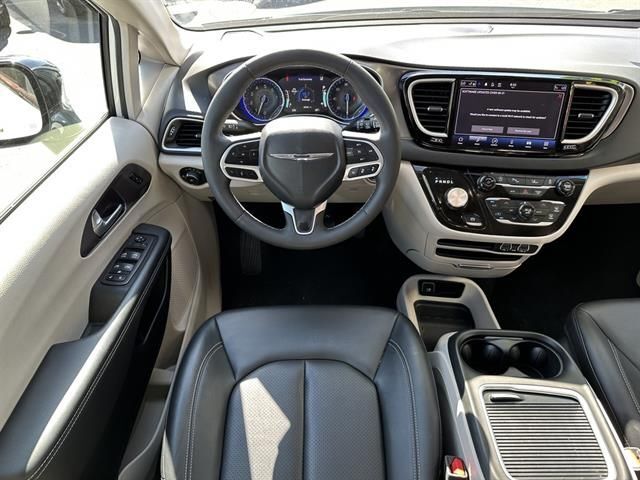 2024 Chrysler Pacifica Touring L Tucson AZ