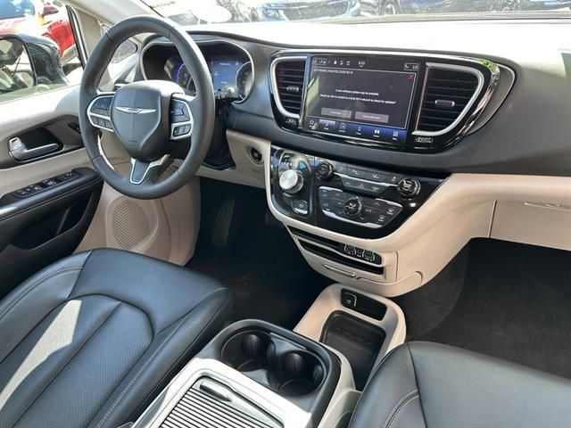 2024 Chrysler Pacifica Touring L Tucson AZ