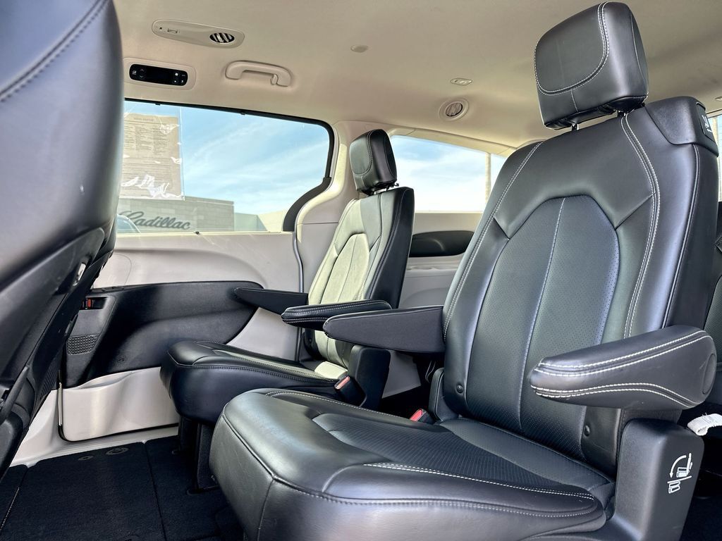 2024 Chrysler Pacifica Touring L Tucson AZ