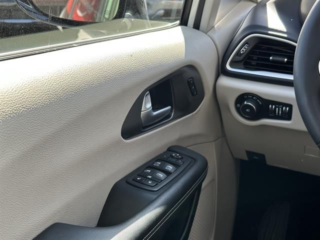 2024 Chrysler Pacifica Touring L Tucson AZ