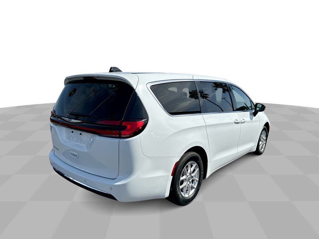 2024 Chrysler Pacifica Touring L Tucson AZ