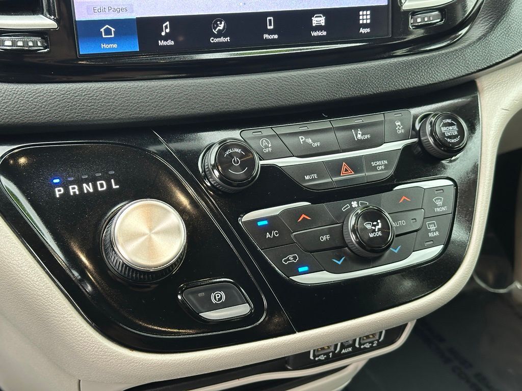 2024 Chrysler Pacifica Touring L Tucson AZ