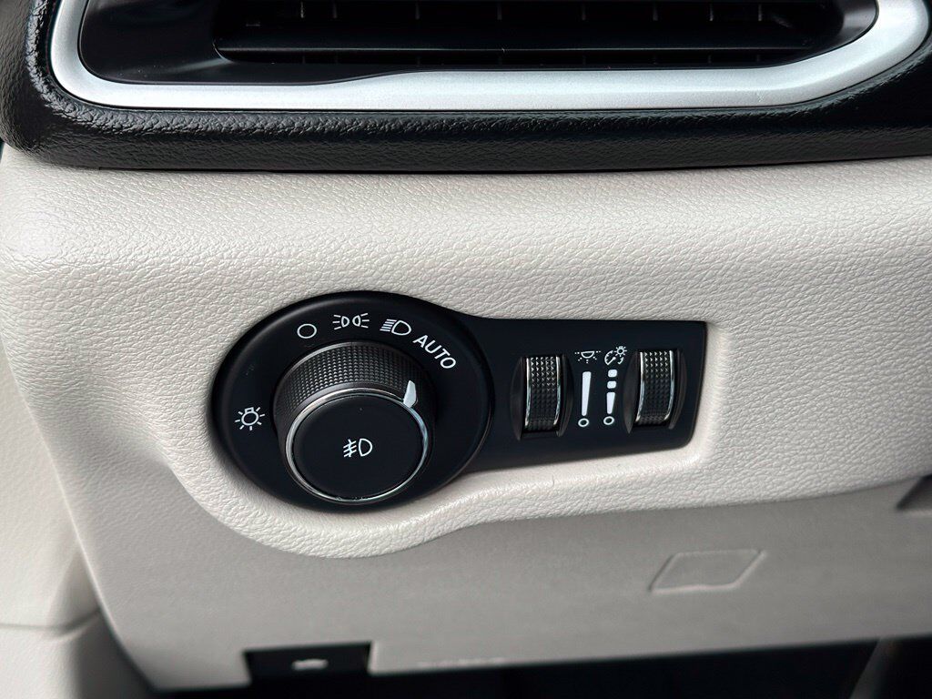 2024 Chrysler Pacifica Touring L Tucson AZ