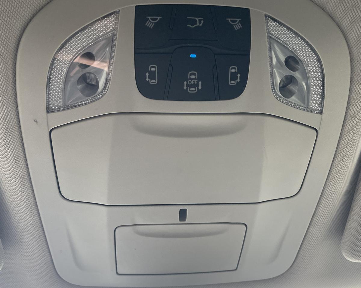 2024 Chrysler Pacifica Touring L Van 4D Port Orchard WA